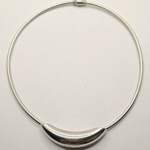 Elegant Silver Necklace